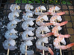 Grilling 2025 raw shrimp