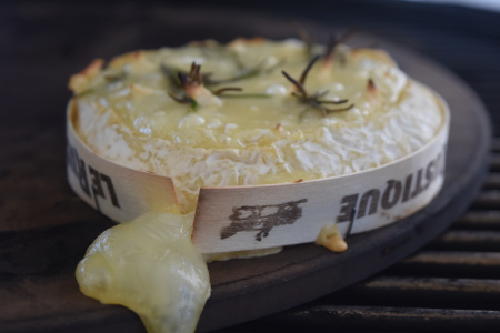 Kamdo Baked Camembert